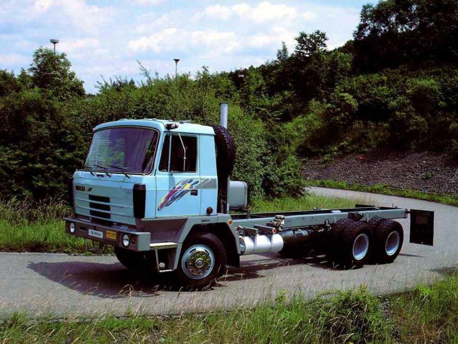  Tatra T815/2 PR3 28.210 6x6.2 1982 года  (фото 1 из 1)
